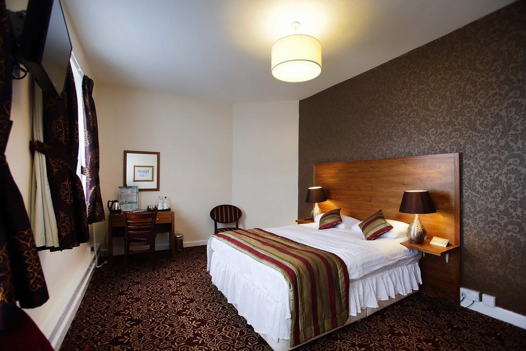 The Three Tuns Hotel Wetherspoon Thirsk Chambre photo