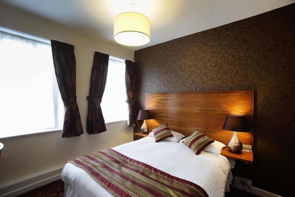 The Three Tuns Hotel Wetherspoon Thirsk Chambre photo